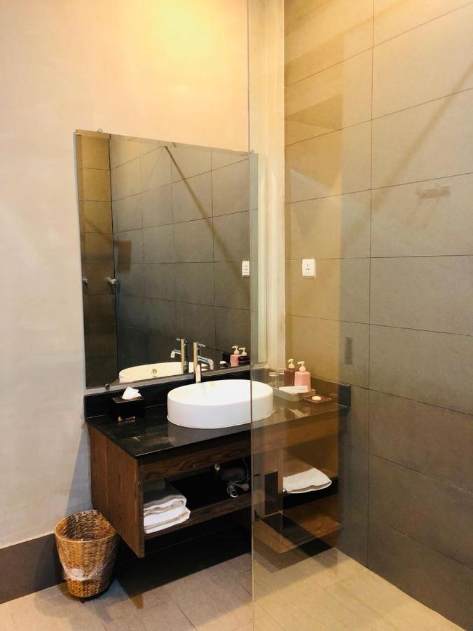 Asiban Quay Boutique Hotel Phnompen Kültér fotó